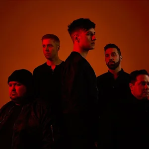 A band captured in a monochromatic red light